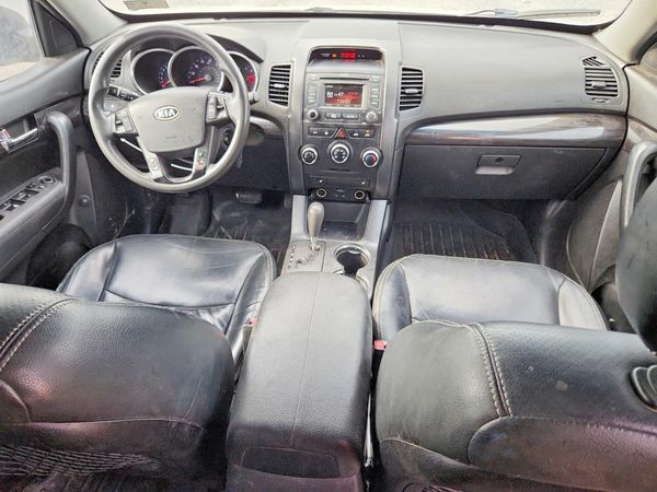 2013 KIA SORENTO Base / LX