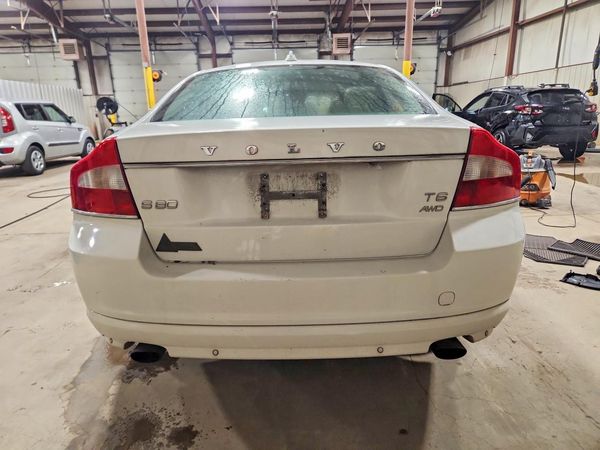 2012 VOLVO S80