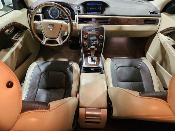 2012 VOLVO S80