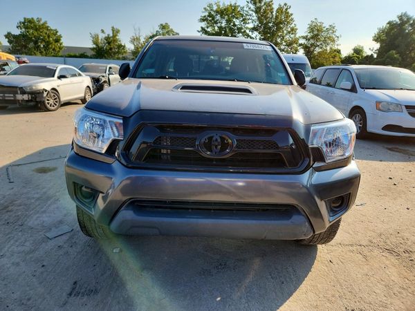 2015 TOYOTA TACOMA Delux Grade