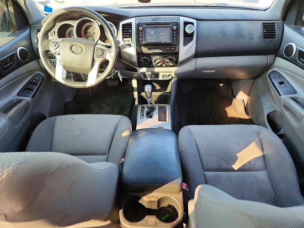 2015 TOYOTA TACOMA Delux Grade