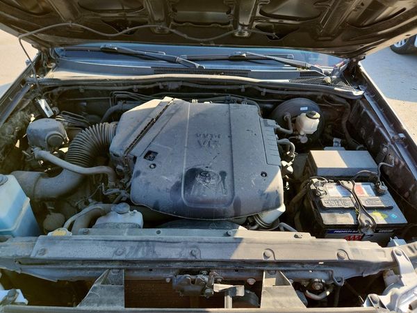 2015 TOYOTA TACOMA Delux Grade