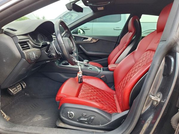 2018 AUDI S5