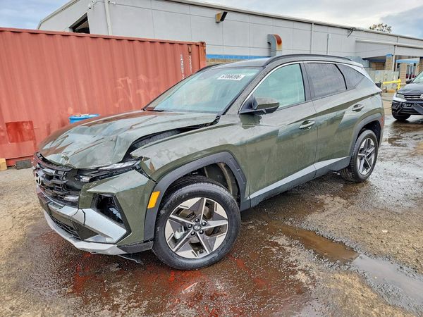 2026 HYUNDAI TUCSON SEL, SEL Plus — Front 3/4