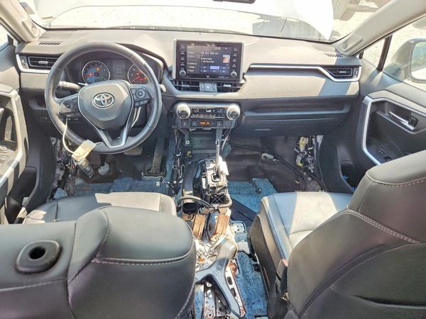 2019 TOYOTA RAV4 XLE Premium — CKPT