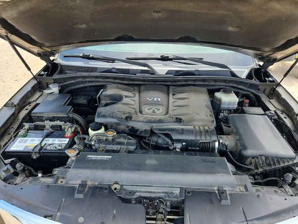 2016 INFINITI QX80