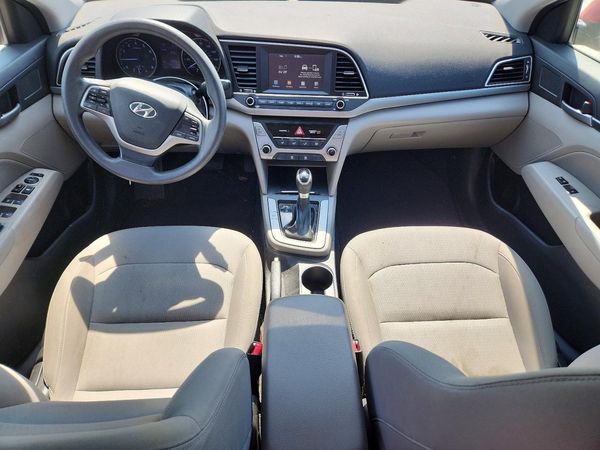 2017 HYUNDAI ELANTRA