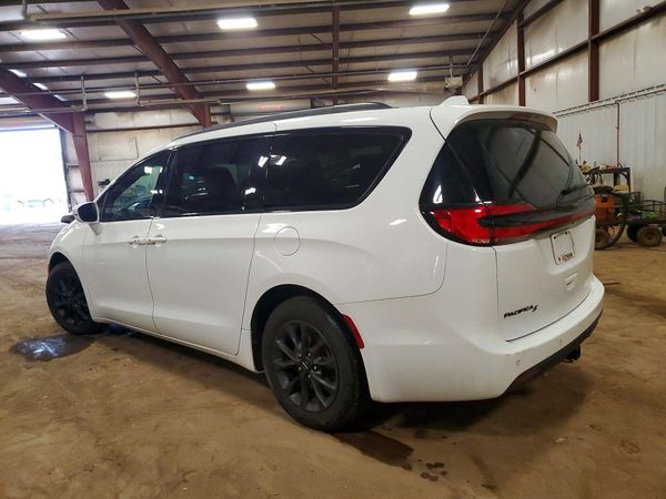 2021 CHRYSLER PACIFICA