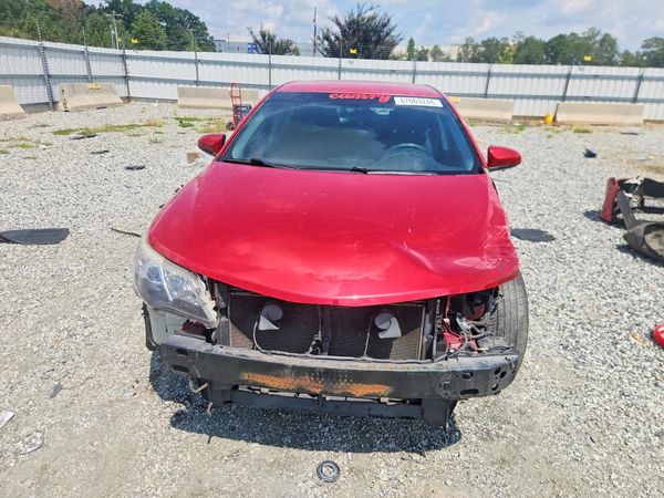 2014 TOYOTA CAMRY
