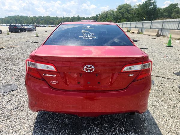 2014 TOYOTA CAMRY