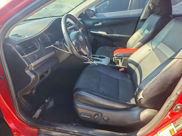 2014 TOYOTA CAMRY