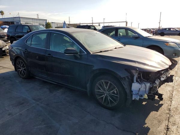 2022 TOYOTA CAMRY