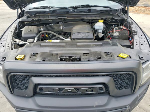 2024 RAM 1500 CLASSIC SLT / Warlock
