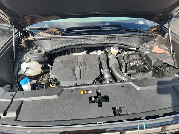 2026 HYUNDAI SANTA FE SE — Engine bay