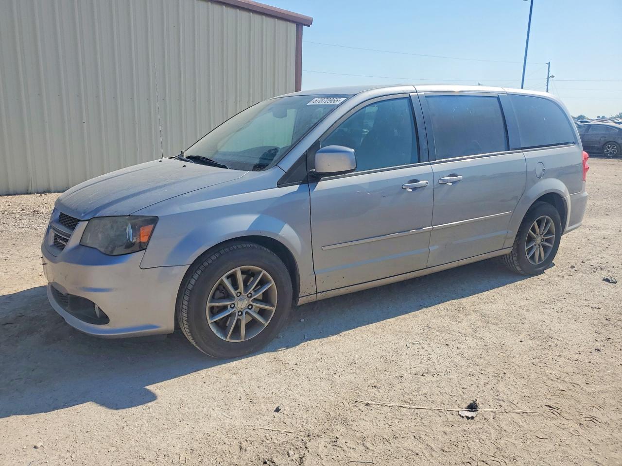 2014 DODGE GRAND CARAVAN R/T — Front 3/4