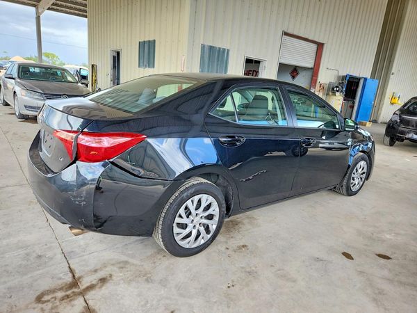 2018 TOYOTA COROLLA