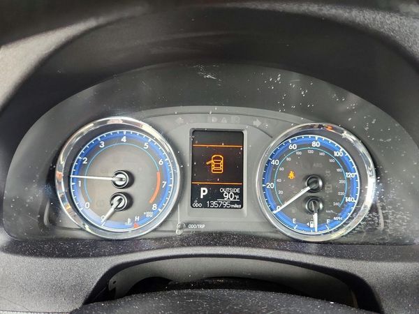 2018 TOYOTA COROLLA