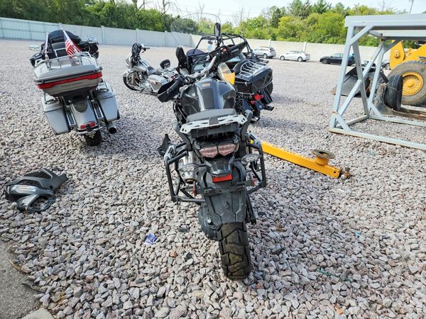 2023 YAMAHA DIRT BIKE