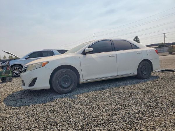 2013 TOYOTA CAMRY