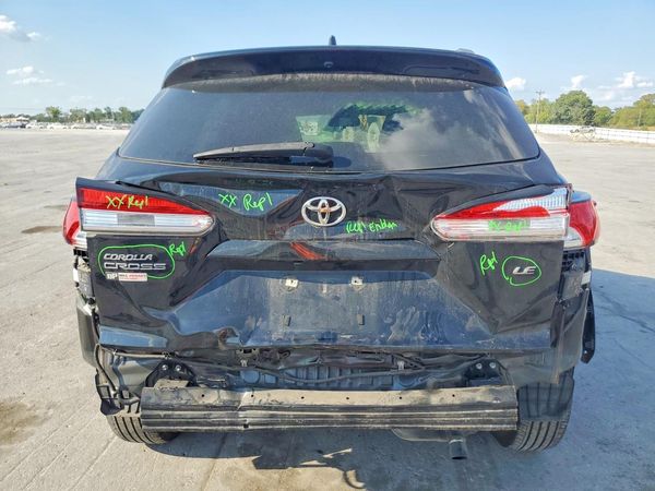2023 TOYOTA COROLLA CROSS LE