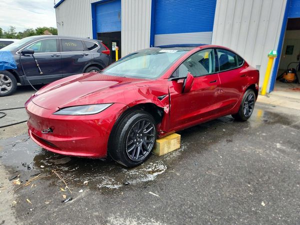 2025 TESLA MODEL 3