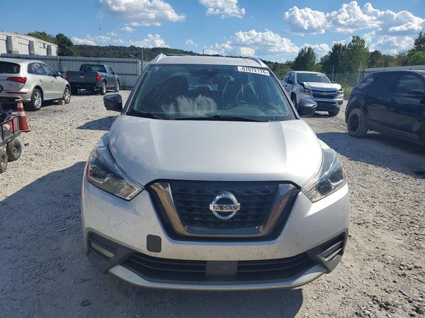 2020 NISSAN KICKS