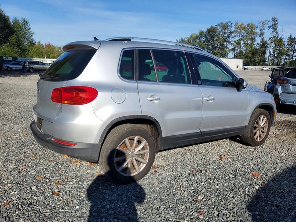 2017 VOLKSWAGEN TIGUAN Wolfsburg — PSRA