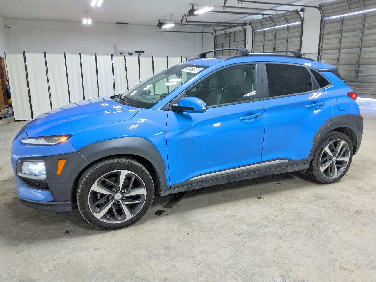 2019 HYUNDAI KONA Limited — Front 3/4