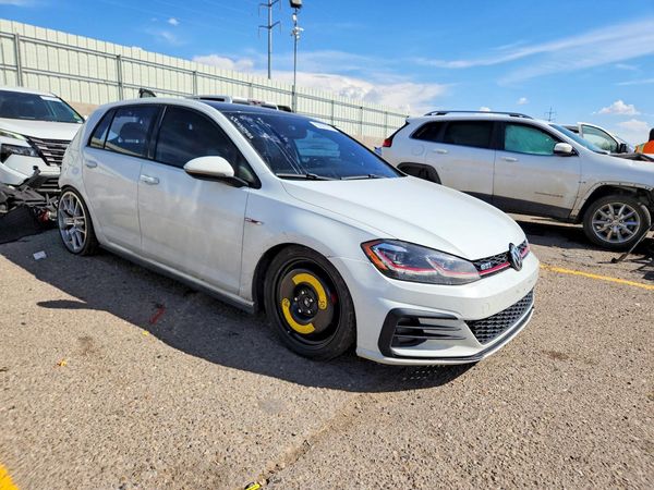 2018 VOLKSWAGEN GTI
