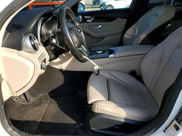 2019 MERCEDES-BENZ C