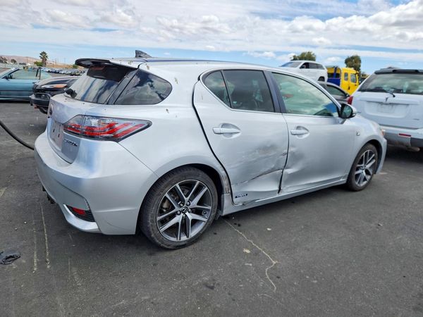 2015 LEXUS CT 200h