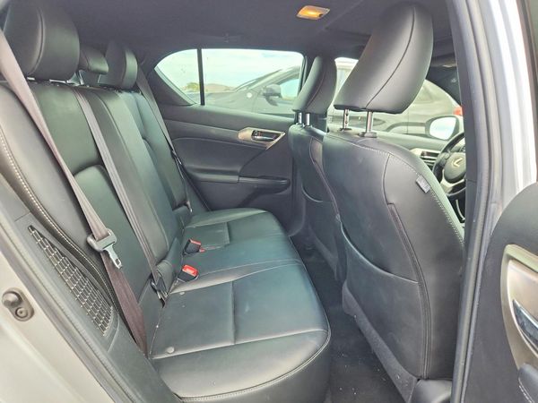 2015 LEXUS CT 200h