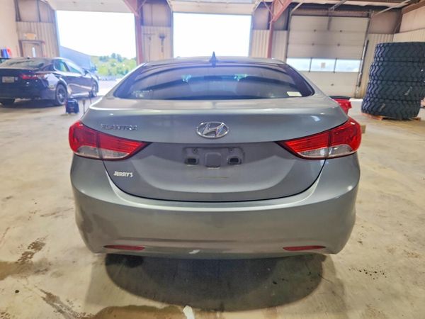2013 HYUNDAI ELANTRA