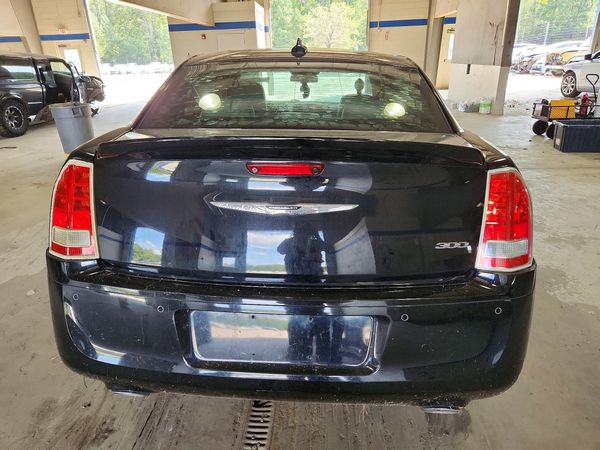 2017 CHRYSLER 300 Limited — DIRR