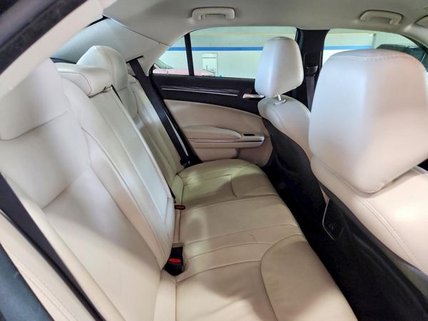 2017 CHRYSLER 300 Limited — PSRS
