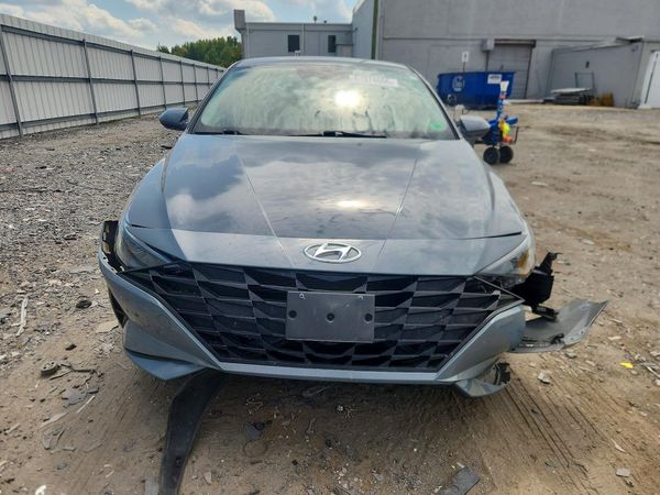 2021 HYUNDAI ELANTRA SE