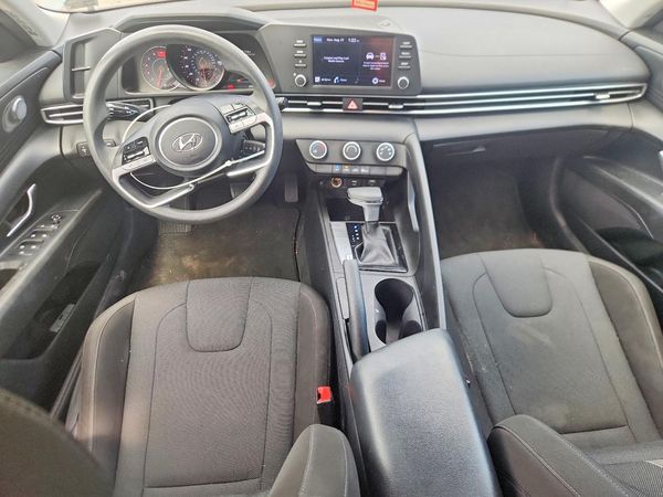 2021 HYUNDAI ELANTRA SE
