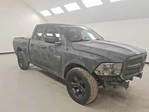 2019 RAM 1500 CLASSIC Tradesman, ST — Passenger 3/4