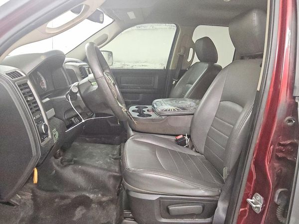 2019 RAM 1500 CLASSIC Tradesman, ST — DENT