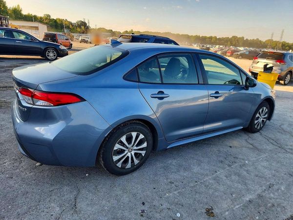 2022 TOYOTA COROLLA LE