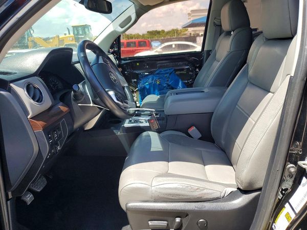 2020 TOYOTA TUNDRA