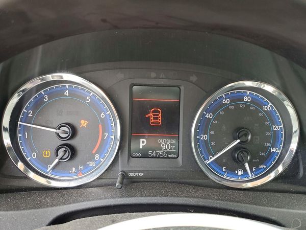 2017 TOYOTA COROLLA