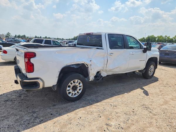 2026 CHEVROLET SILVERADO LT