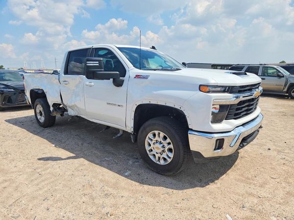 2026 CHEVROLET SILVERADO LT