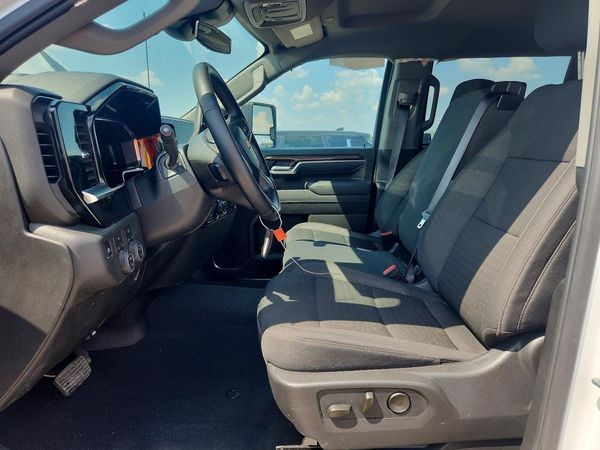 2026 CHEVROLET SILVERADO LT