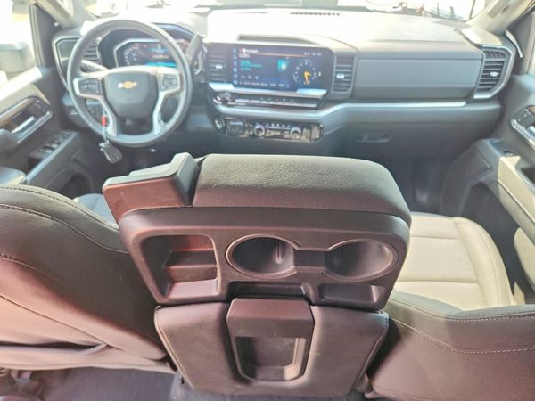 2026 CHEVROLET SILVERADO LT