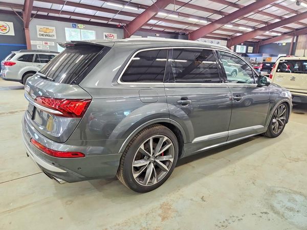 2020 AUDI SQ7 quattro Prestige