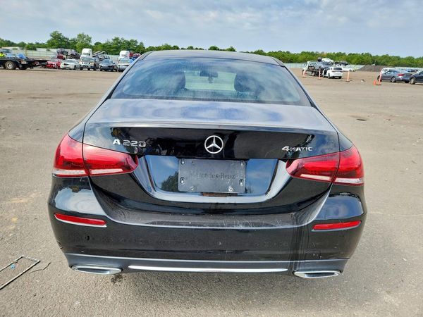 2019 MERCEDES-BENZ A — DIRR