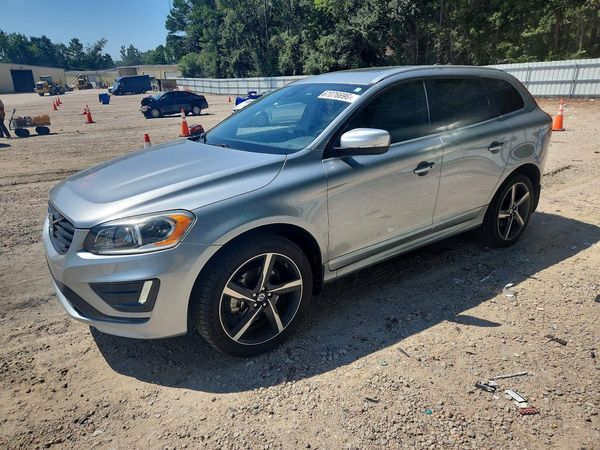 2015 VOLVO XC60 Premier+ (non R design)