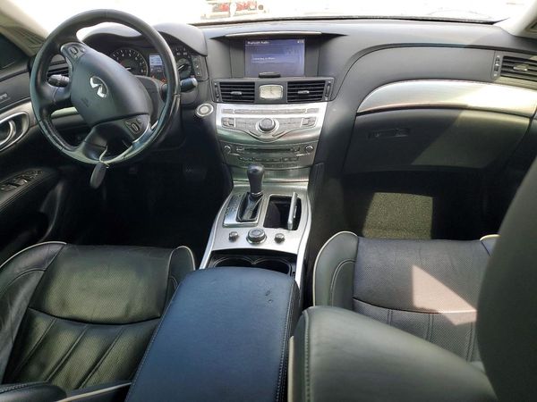 2016 INFINITI Q70